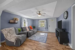 1400 Johnston St, Gastonia, NC 28054 - Photo 3