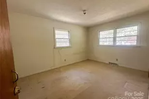 1910 Midwood Dr, Albemarle, NC 28001 - Photo 7