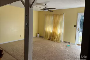 6102 Len Dr, Shelby, NC 28152 - Photo 9