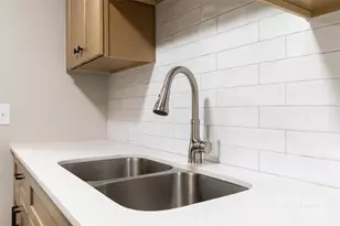 8022 Tremaine Ct, Charlotte, NC 28227 - Photo 25