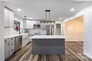 203 Ewing Dr, Belmont, NC 28012 - Photo 3