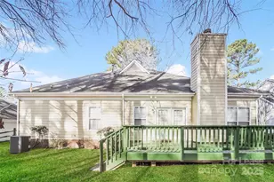 7121 Scuppernong Ct, Charlotte, NC 28215 - Photo 15