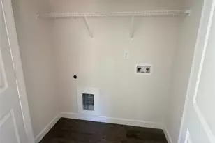 407 15th Ave SW, Hickory, NC 28602 - Photo 3