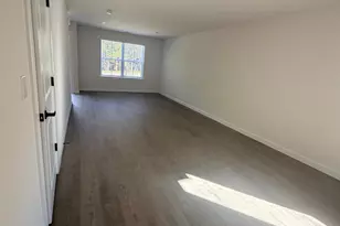 407 15th Ave SW, Hickory, NC 28602 - Photo 5