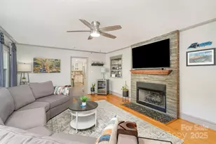 13704 Woody Point Rd, Charlotte, NC 28278 - Photo 15