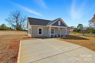 128 N Main St, Granite Falls, NC 28630 - Photo 3