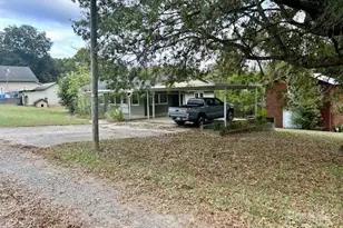 557 Falls Ave, Granite Falls, NC 28630 - Photo 3