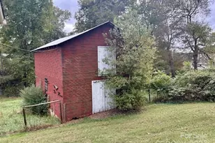 557 Falls Ave, Granite Falls, NC 28630 - Photo 7