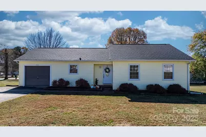 3520 20th Avenue NE, Hickory, NC 28601 - Photo 3