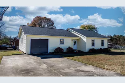 3520 20th Avenue NE, Hickory, NC 28601 - Photo 5