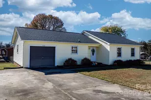 3520 20th Ave NE, Hickory, NC 28601 - Photo 5