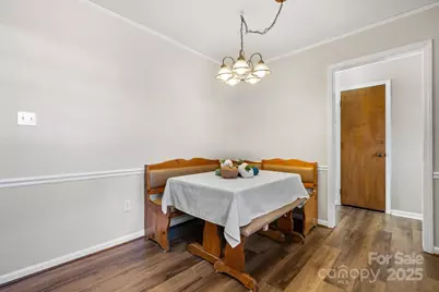 3520 20th Avenue NE, Hickory, NC 28601 - Photo 13