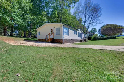 3464 Rock Creek Drive, Newton, NC 28658 - Photo 3