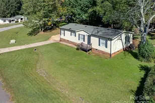 3464 Rock Creek Dr, Newton, NC 28658 - Photo 7