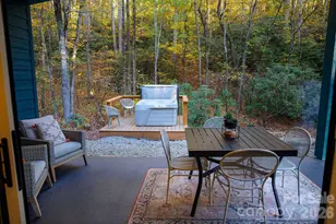 808 Mountain Cove Rd, Hendersonville, NC 28792 - Photo 25