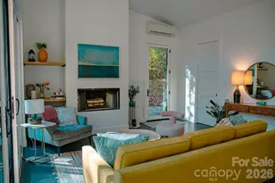 808 Mountain Cove Rd, Hendersonville, NC 28792 - Photo 7