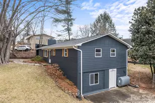 28 Pine Ln, Asheville, NC 28806 - Photo 3