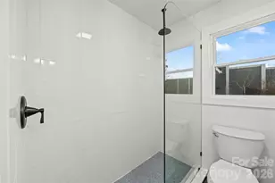 28 Pine Ln, Asheville, NC 28806 - Photo 21