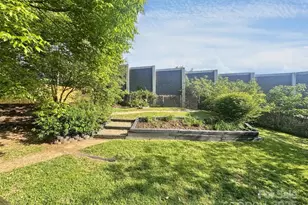 28 Pine Ln, Asheville, NC 28806 - Photo 15