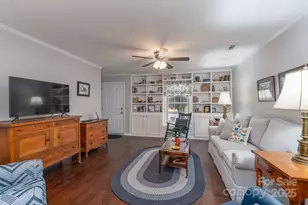 201 Pointe Cir, Rock Hill, SC 29732 - Photo 3