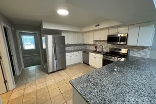 604 E Iredell Ave, Mooresville, NC 28115 - Photo 17