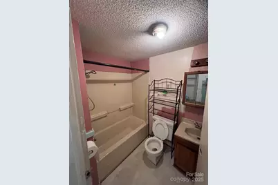 805 W Church Street W, Cherryville, NC 28021 - Photo 9