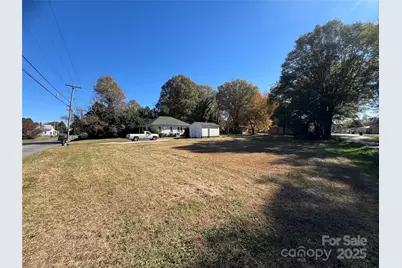 805 W Church Street W, Cherryville, NC 28021 - Photo 13