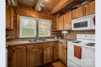 557 Emerald Parkway, Rutherfordton, NC 28139 - Photo 17