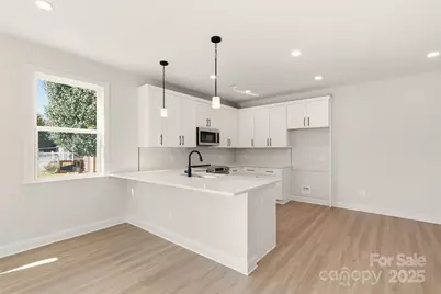 8 Colonial Avenue, Granite Falls, NC 28630 - Photo 7