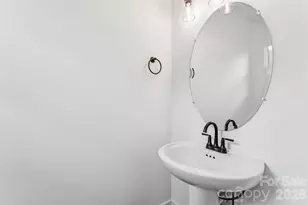 6028 Old Pineville Rd, Charlotte, NC 28217 - Photo 15