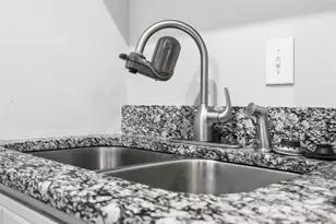 4739 Hedgemore Dr, Charlotte, NC 28209 - Photo 11