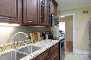 103 E Gregg St, Fort Mill, SC 29715 - Photo 11