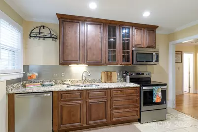 103 E Gregg Street, Fort Mill, SC 29715 - Photo 9