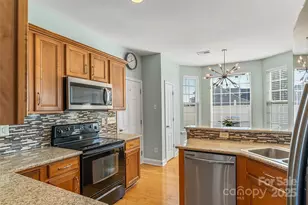 1450 Jc Raulston Ct, Hickory, NC 28602 - Photo 5