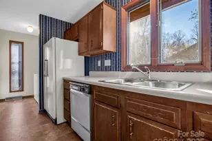 20 Poplar Ct, Fletcher, NC 28732 - Photo 13