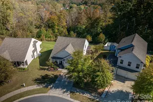 5128 Meadow Woods Dr, Lowell, NC 28098 - Photo 5