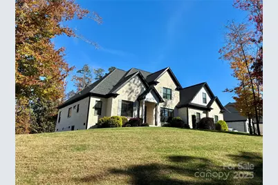 108 41st Avenue NW, Hickory, NC 28601 - Photo 1