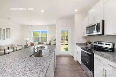 132 Court House Avenue, York, SC 29745 - Photo 3