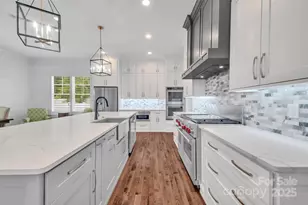 1622 Hunters Place Rd, York, SC 29745 - Photo 9