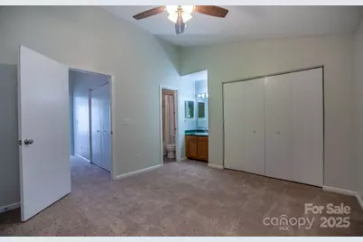 6410 Windsor Gate Lane, Charlotte, NC 28215 - Photo 7