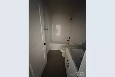 403 15th Avenue SW #A, Hickory, NC 28602 - Photo 9