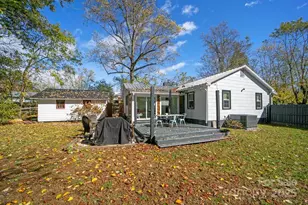 26 Duckworth Ave, Brevard, NC 28712 - Photo 23