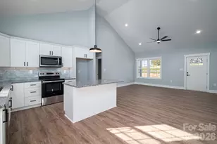 1151 13th St SW, Hickory, NC 28602 - Photo 13