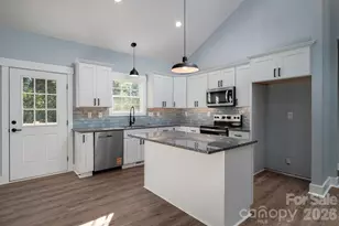 1151 13th St SW, Hickory, NC 28602 - Photo 9