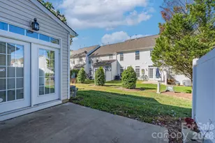 115 Autumn Falls Dr, Lake Wylie, SC 29710 - Photo 3