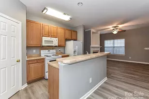 8748 Twined Creek Ln, Charlotte, NC 28227 - Photo 11