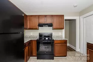 604 Robertson Ave, Charlotte, NC 28208 - Photo 5