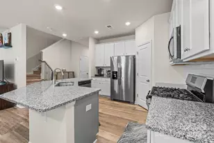 711 Still Oak Trl, Fort Mill, SC 29708 - Photo 3