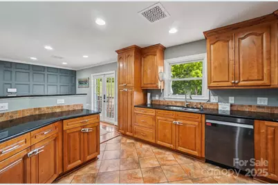 327 Johnson Dairy Road, Mooresville, NC 28115 - Photo 9