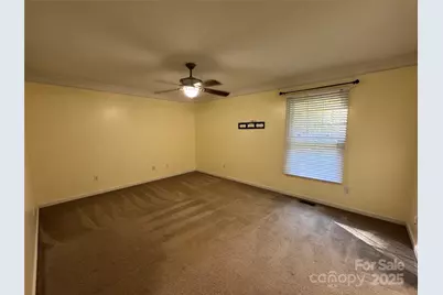 314 E Louisiana Avenue, Bessemer City, NC 28016 - Photo 11